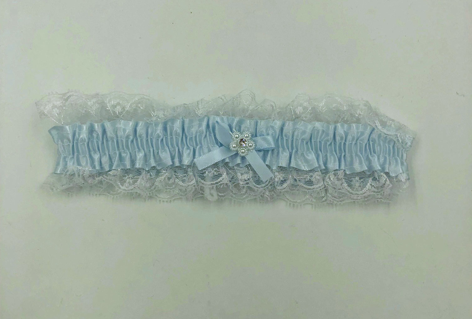 124fZXhWL7180t88h98LBaZrICUoLmpD Satin Leg Garter - One Size - Baby Blue With White Lace - Image 1