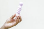 Chloe Silicone Twissty Mini Vibe - Purple - Image 4