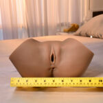 Squirt for Me Chanell Heart Movie and Realistic Squirting Stroker - Dark - Image 4