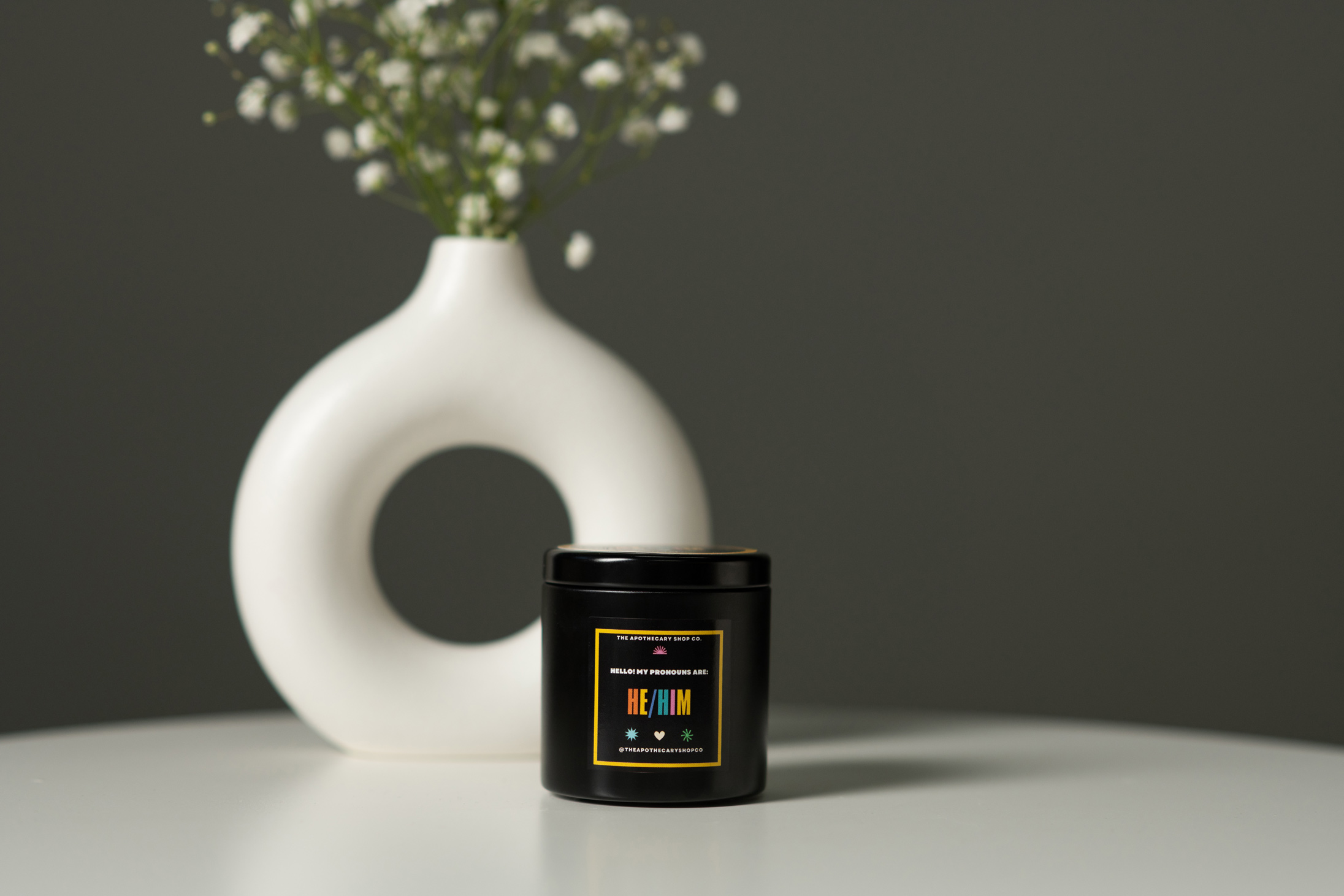 vYES2Bc9J7UzfZmNZ7GVuLqXxPyJgn8s Gender Fluid Candle - He/him 4 Oz - Pineapple Sage - Image 1