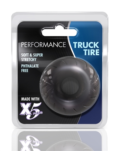 0910a393d74cade9152b2e36f5f9dff6 Truck Tire - Image 1