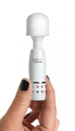 Charmed Petite Massage Wand - Image 4