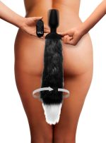 Waggerz Moving and Vibrating Fox Tail Anal Plug - Image 5